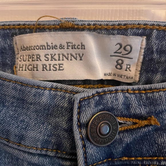 Abercrombie and Fitch Super Skinny High Rise Denim Jeans - Picture 4 of 8